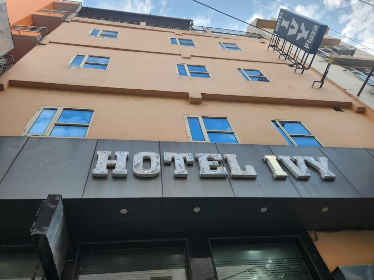 Hotel Ivy Plaza Luxury Нью-Делі Екстер'єр фото